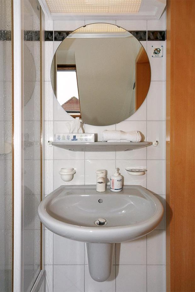 Hotel Garni Poggenstool Neuharlingersiel Esterno foto